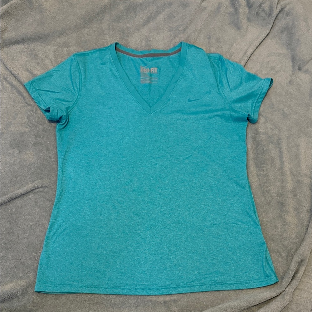 Nike Women's Teal V-Neck Dri-Fit Tee Size L